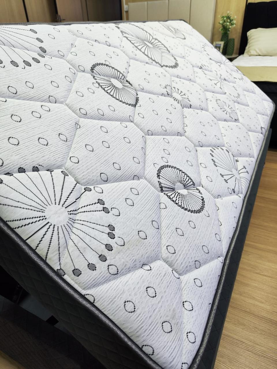 Box Conjugado Solteiro Americado com Molas Ensacadas.